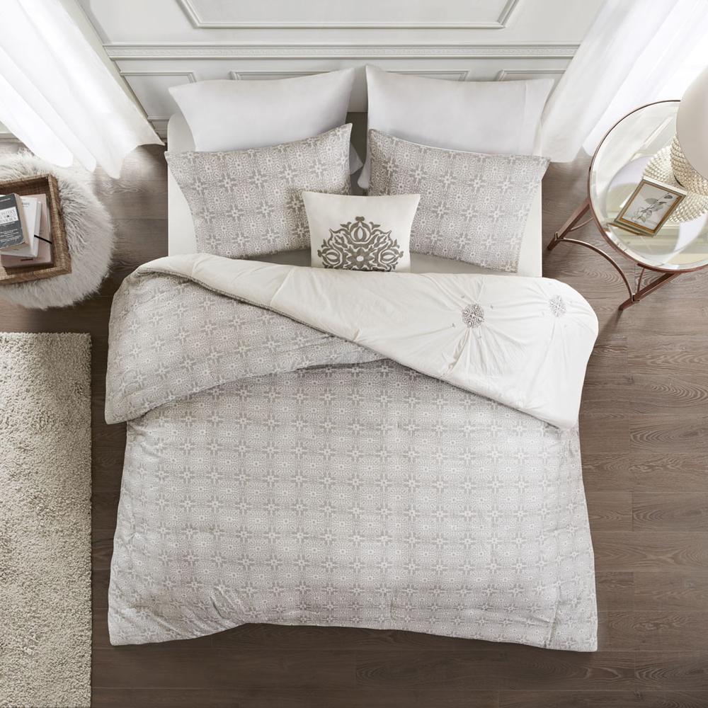 4 Piece Embroidered Cotton Reversible Duvet Cover Set. Picture 2