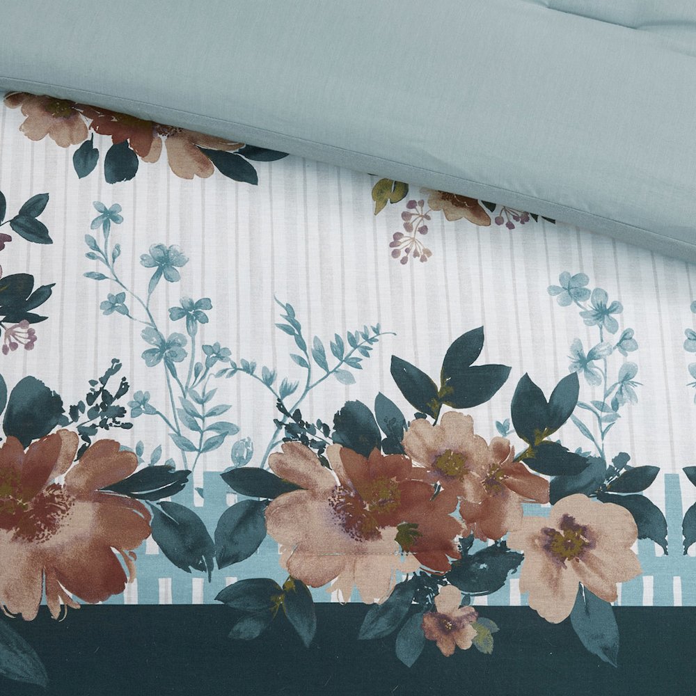 5 Piece Cotton Floral Comforter Set with Throw Pillows. Picture 3