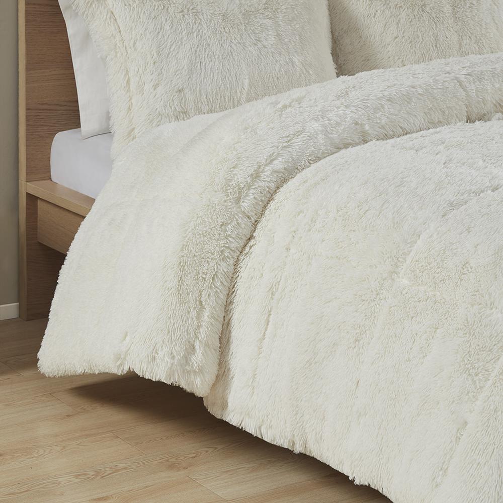 Shaggy Long Fur Comforter Mini Set. Picture 3