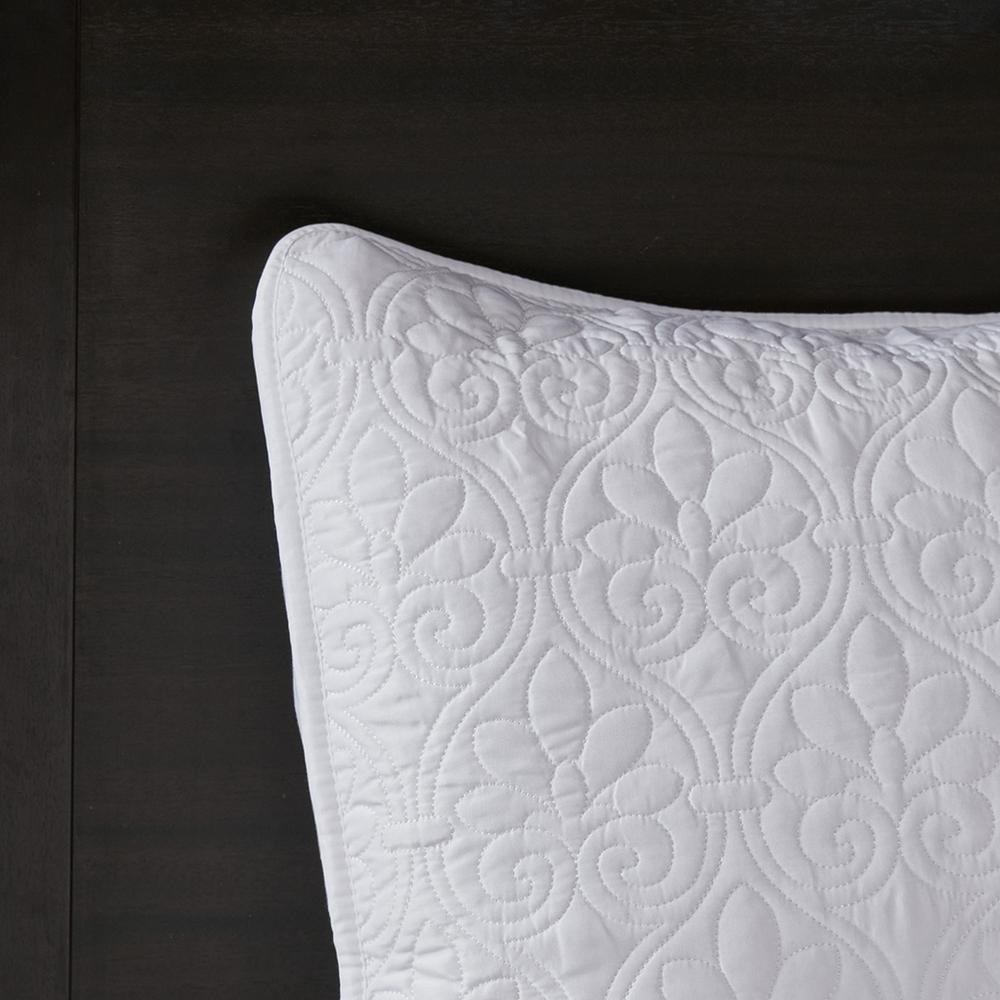 Quebec 3 Piece Reversible Bedspread Set, White color. Picture 1