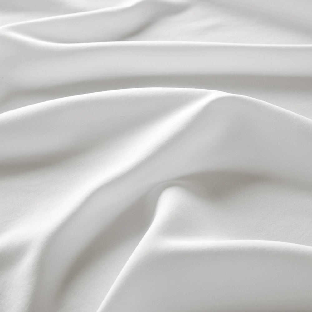 Plain Weave Essential Microfiber Sheet Set. Picture 3