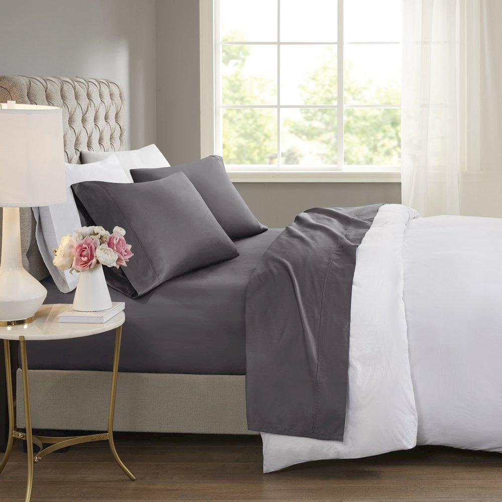 600 Thread Count Cooling Cotton Blend 4 PC Sheet Set, Charcoal color. Picture 2