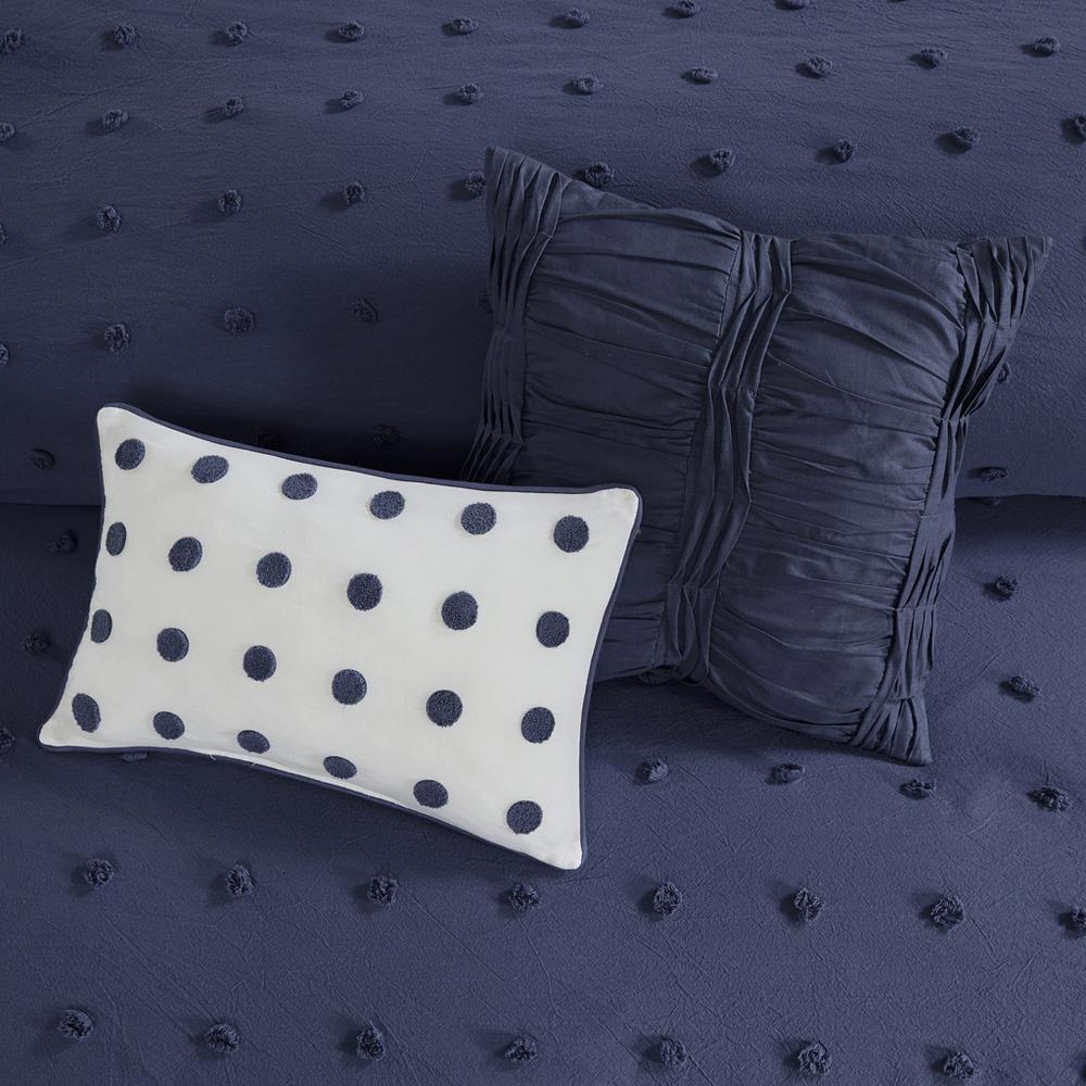 Cotton Jacquard Duvet Cover Set with Euro Shams and Throw Pillows. Picture 3