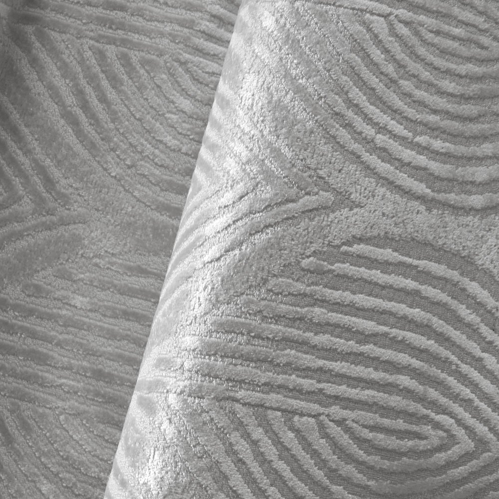 Nocturne Comforter Set. Picture 5