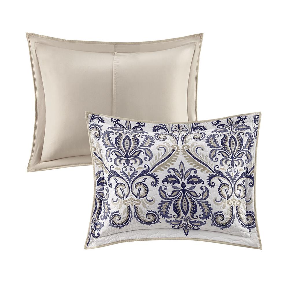 6 Piece Reversible Quilt Set with Throw Pillows. Picture 1