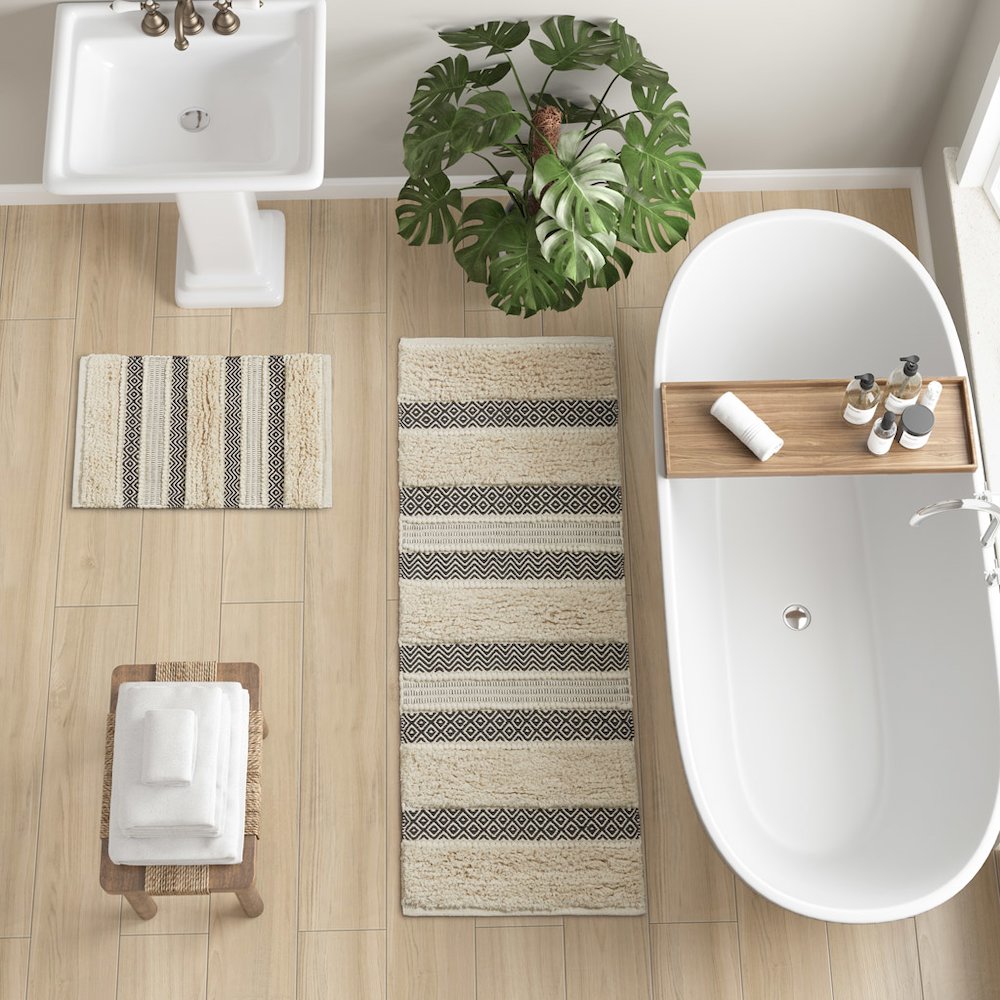 Woven Texture Stripe Bath Rug. Picture 2