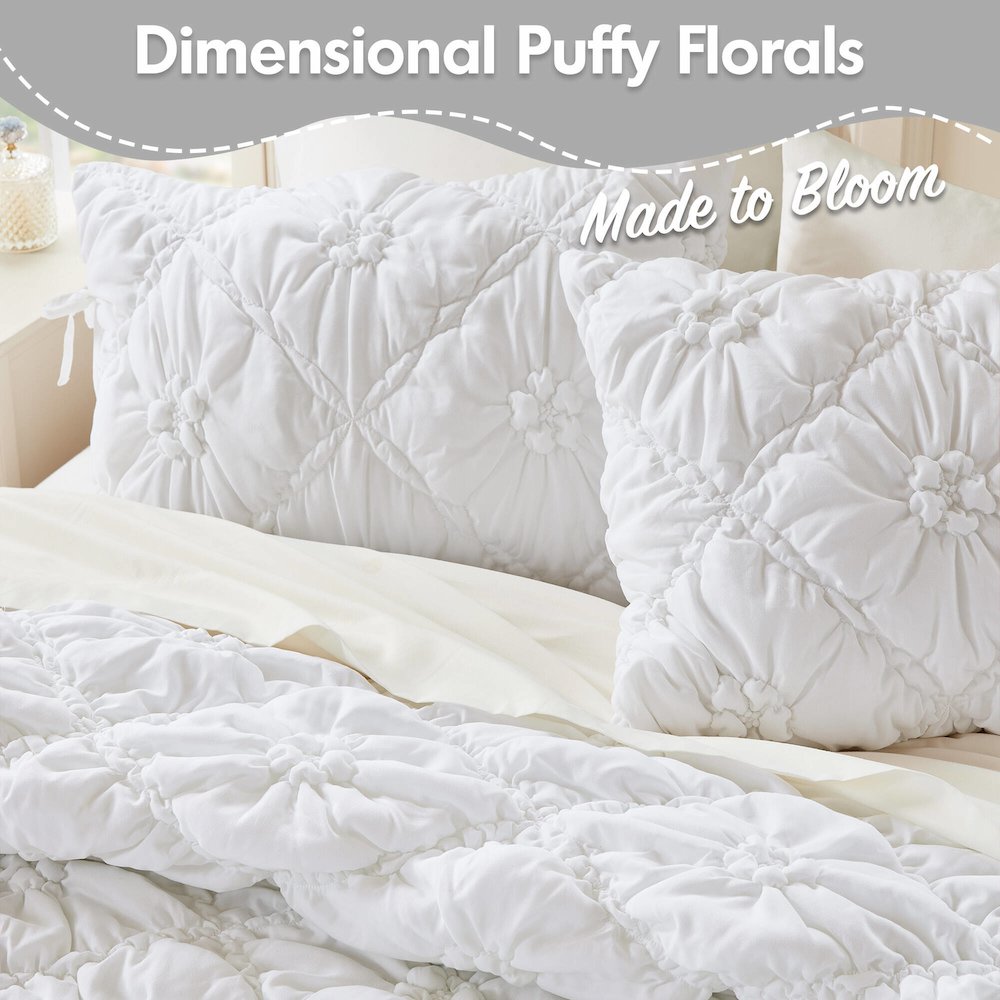 Lily 3PCS Comforter Set, White color. Picture 5