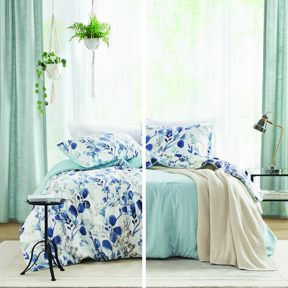 Reversible Floral Botanical Seersucker Comforter Set. Picture 2