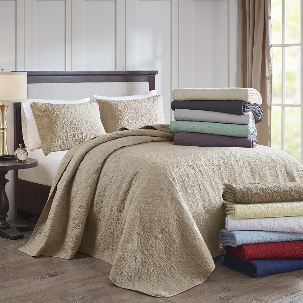Quebec 3 Piece Reversible Bedspread Set, Seafoam color. Picture 3
