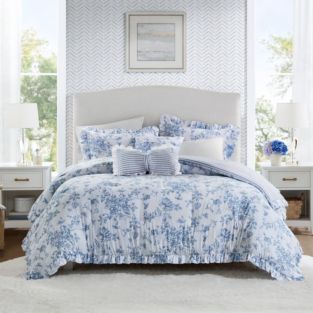 5 Pieces Comforter Set with Decorative Pillows. Picture 1