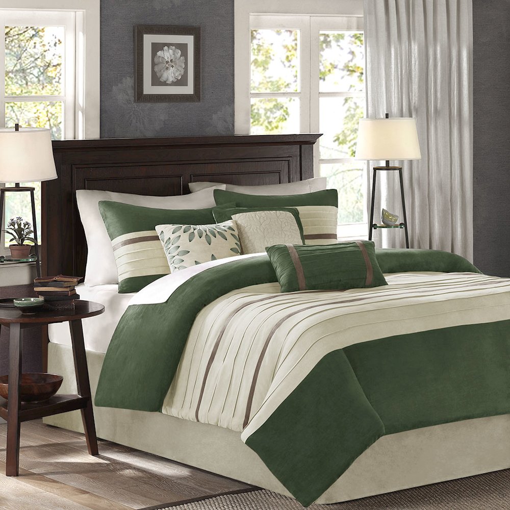 7 Piece Comforter Set. Picture 4