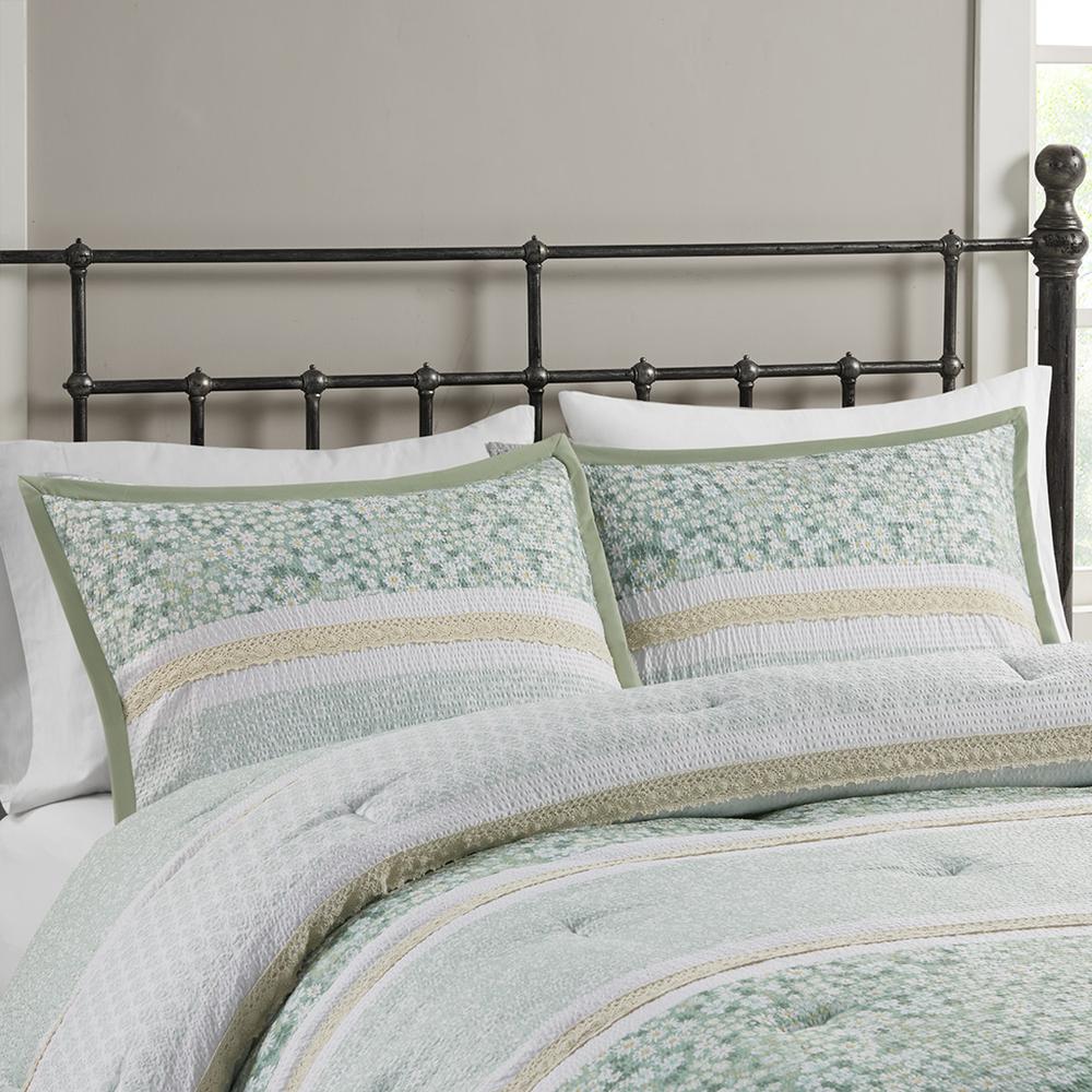5 Piece Seersucker Comforter Set with Throw Pillows. Picture 1