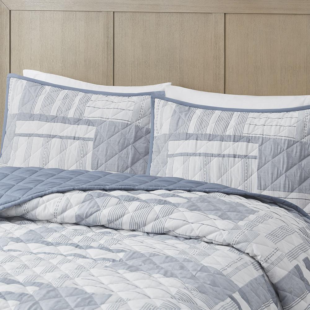 Graham 3 Piece Jacquard Patchwork Quilt Set, Blue color. Picture 5