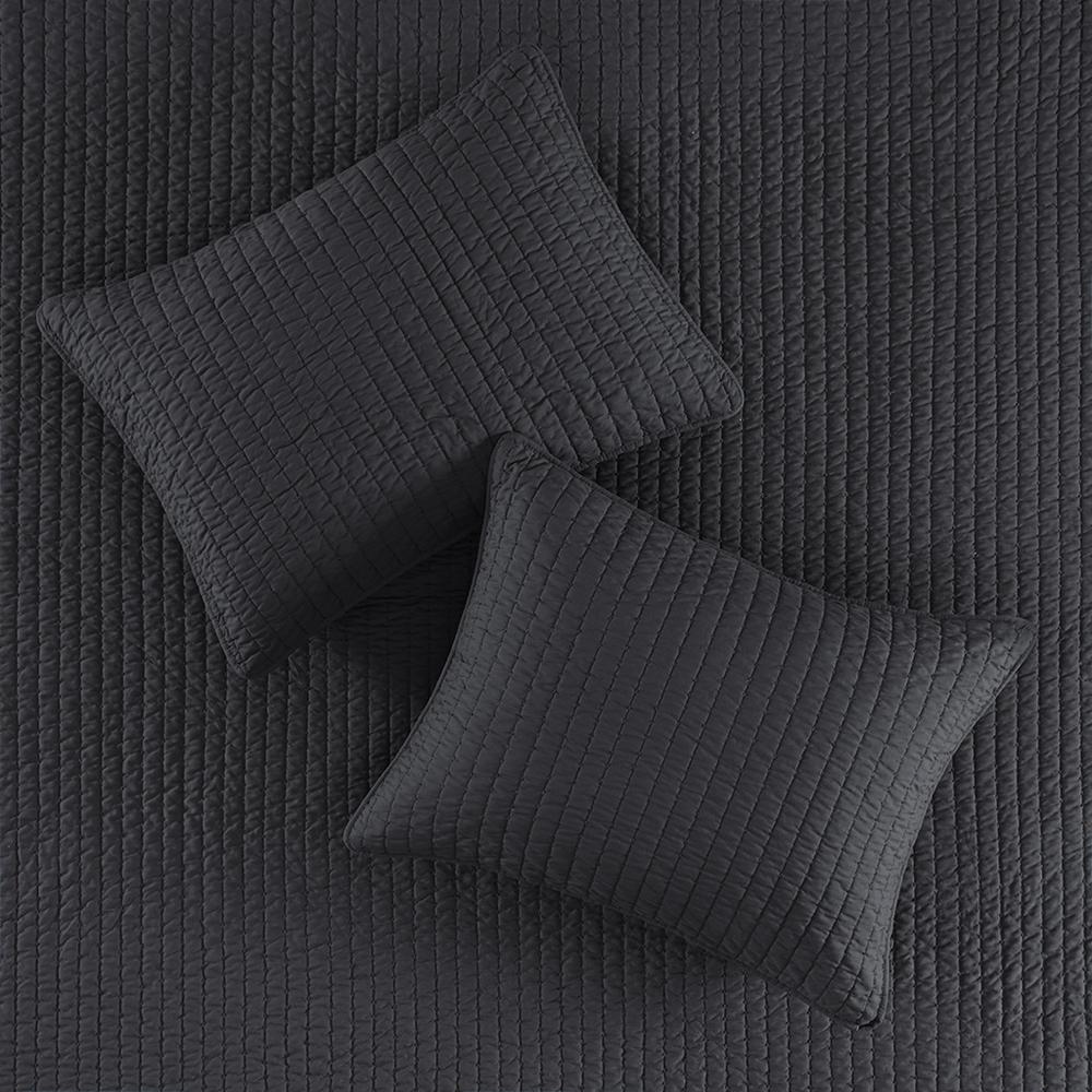 Keaton 3 Piece Quilt Set, Black color. Picture 2