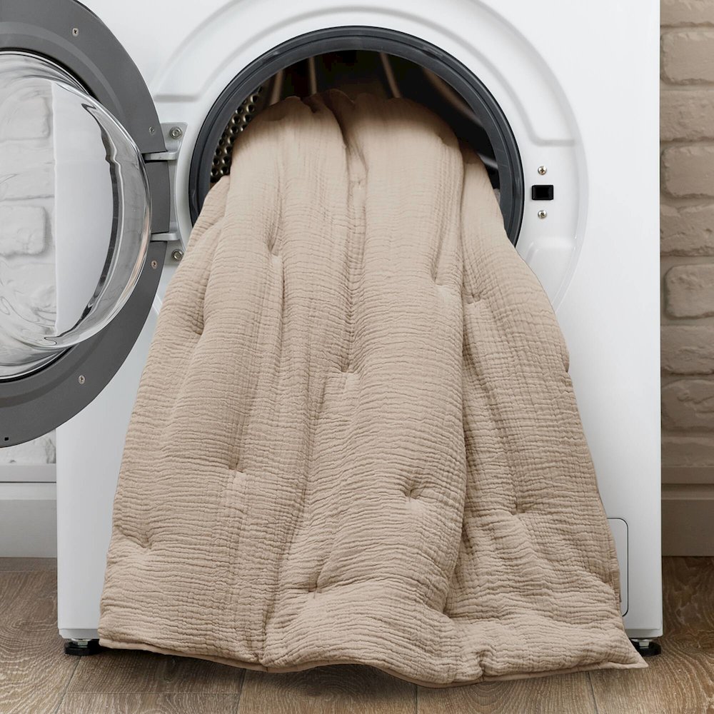 Breeze Cotton Gauze  Embroidered Quilt Set, Taupe color. Picture 5