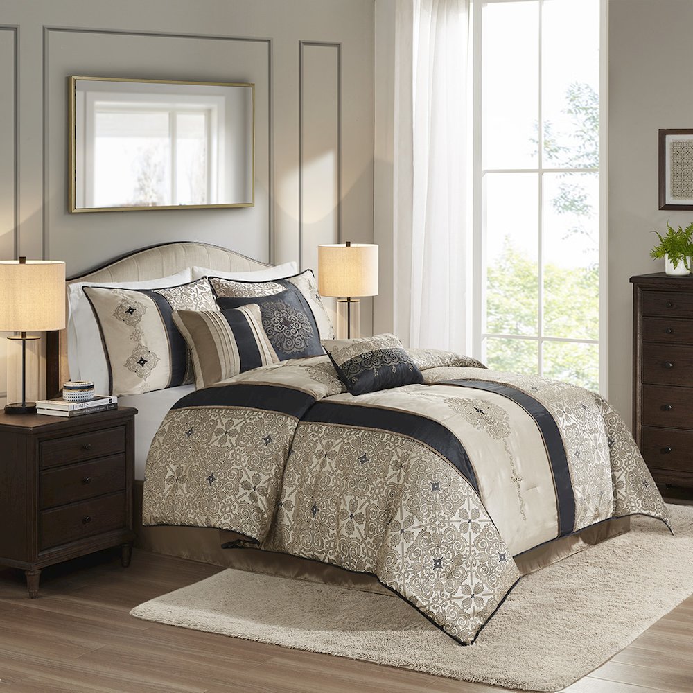 7 Piece Jacquard Comforter Set with Throw Pillows. Picture 4