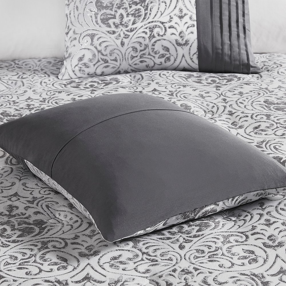 12 Piece Jacquard Comforter Set with Bed Sheets. Picture 3