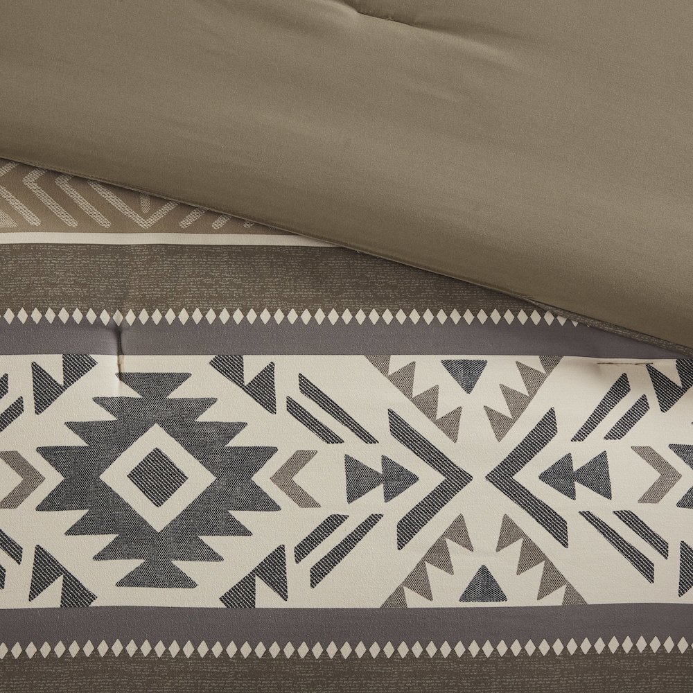 5 Piece Stripe Herringbone Comforter Set with Throw Pillows. Picture 2