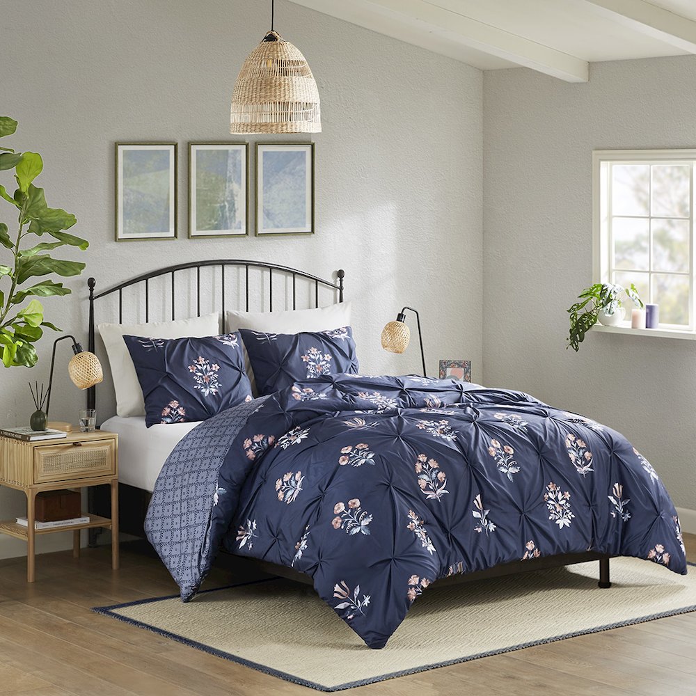 Marfa 3 Piece Pintuck Duvet Cover Set in Navy Color. Picture 1