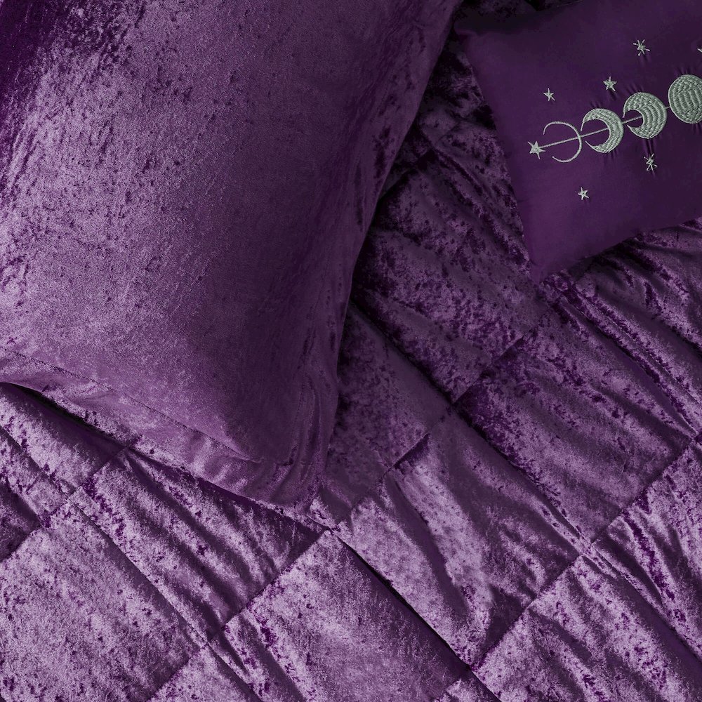 Felicia Velvet Comforter Set with Throw Pillow, Purple color. Picture 5