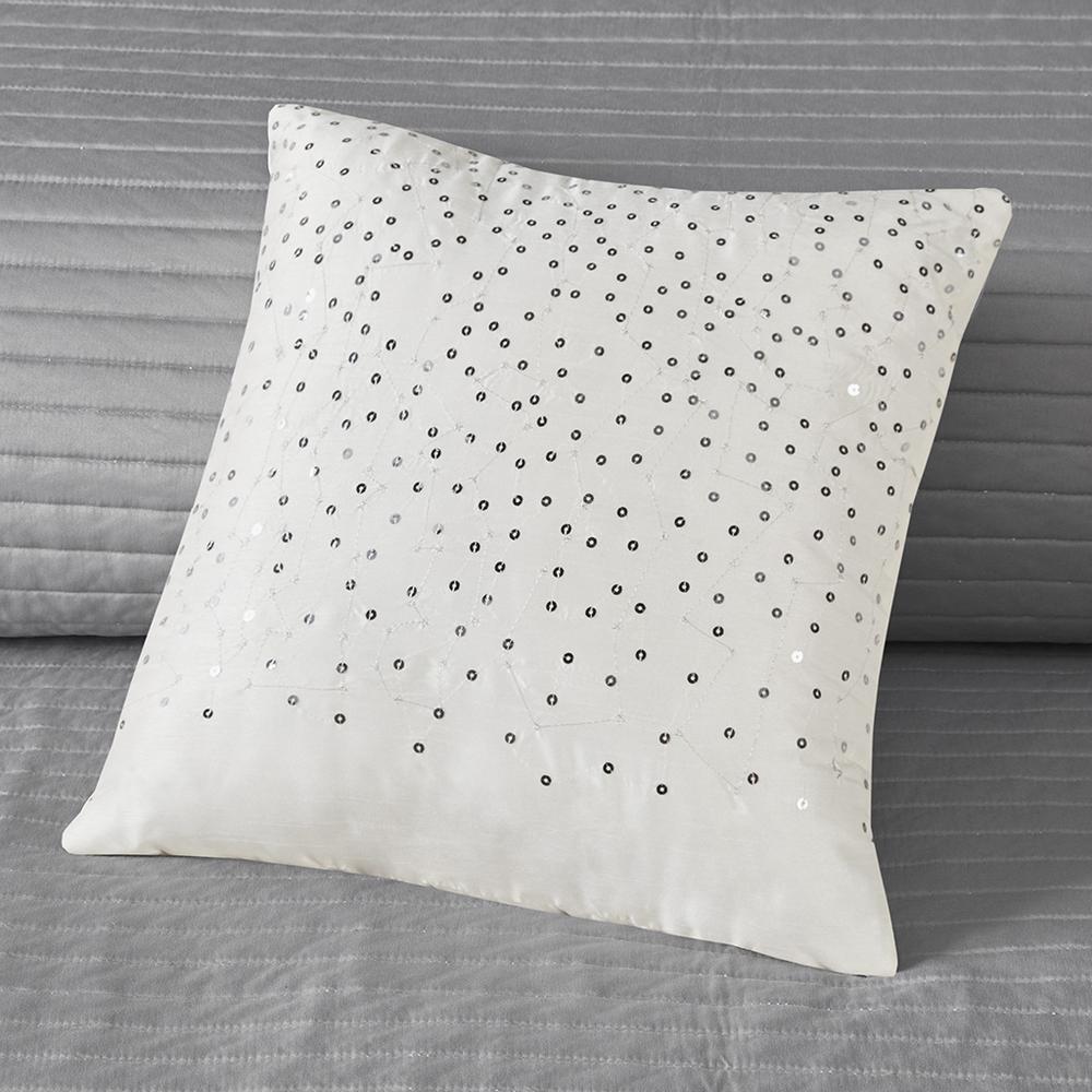 6 Piece Reversible Jacquard Quilt Set with Throw Pillows. Picture 5