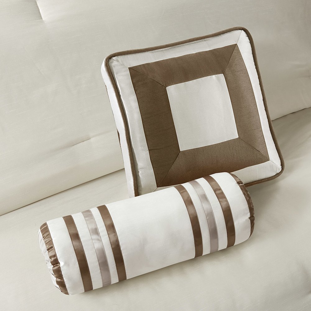 7 Piece Comforter Set. Picture 3