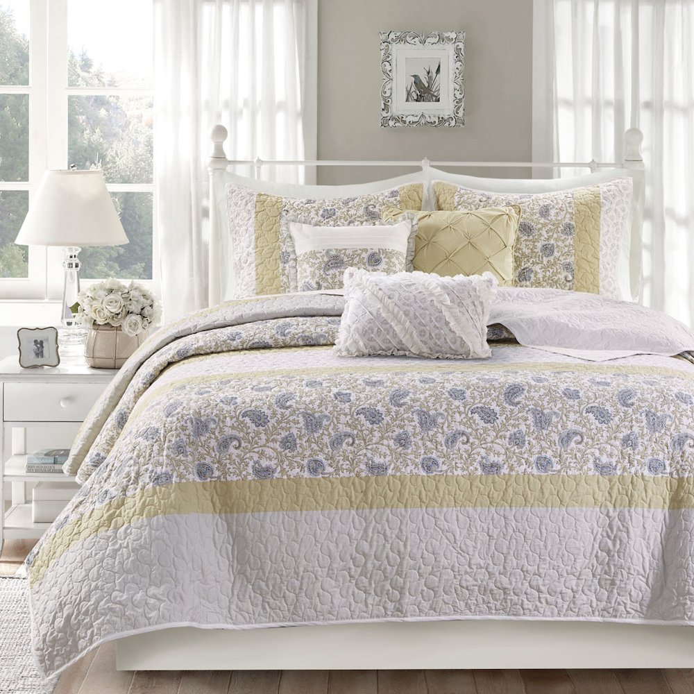 6 Piece Cotton Percale Quilt Set with Throw Pillows. Picture 3