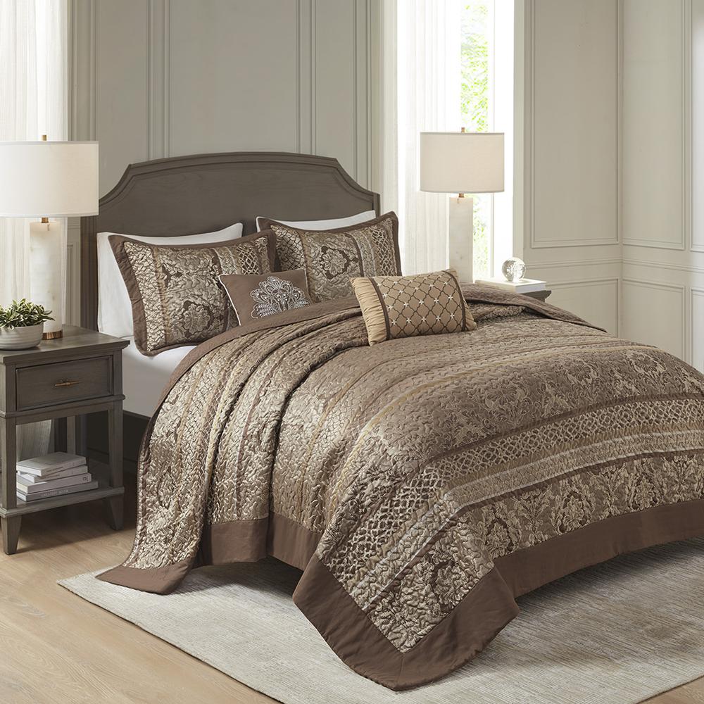 5 Piece Reversible Jacquard Bedspread Set. Picture 4
