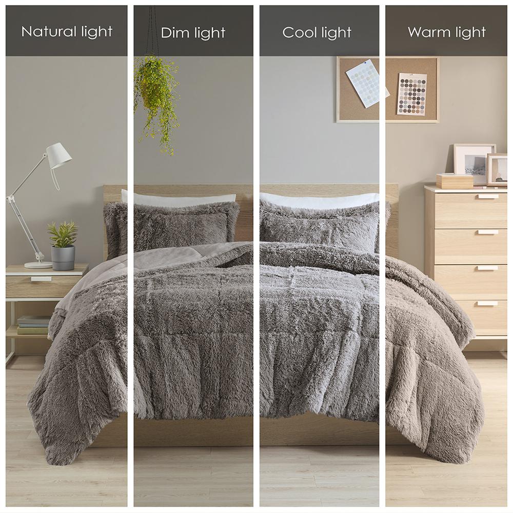 Shaggy Long Fur Comforter Mini Set. Picture 2