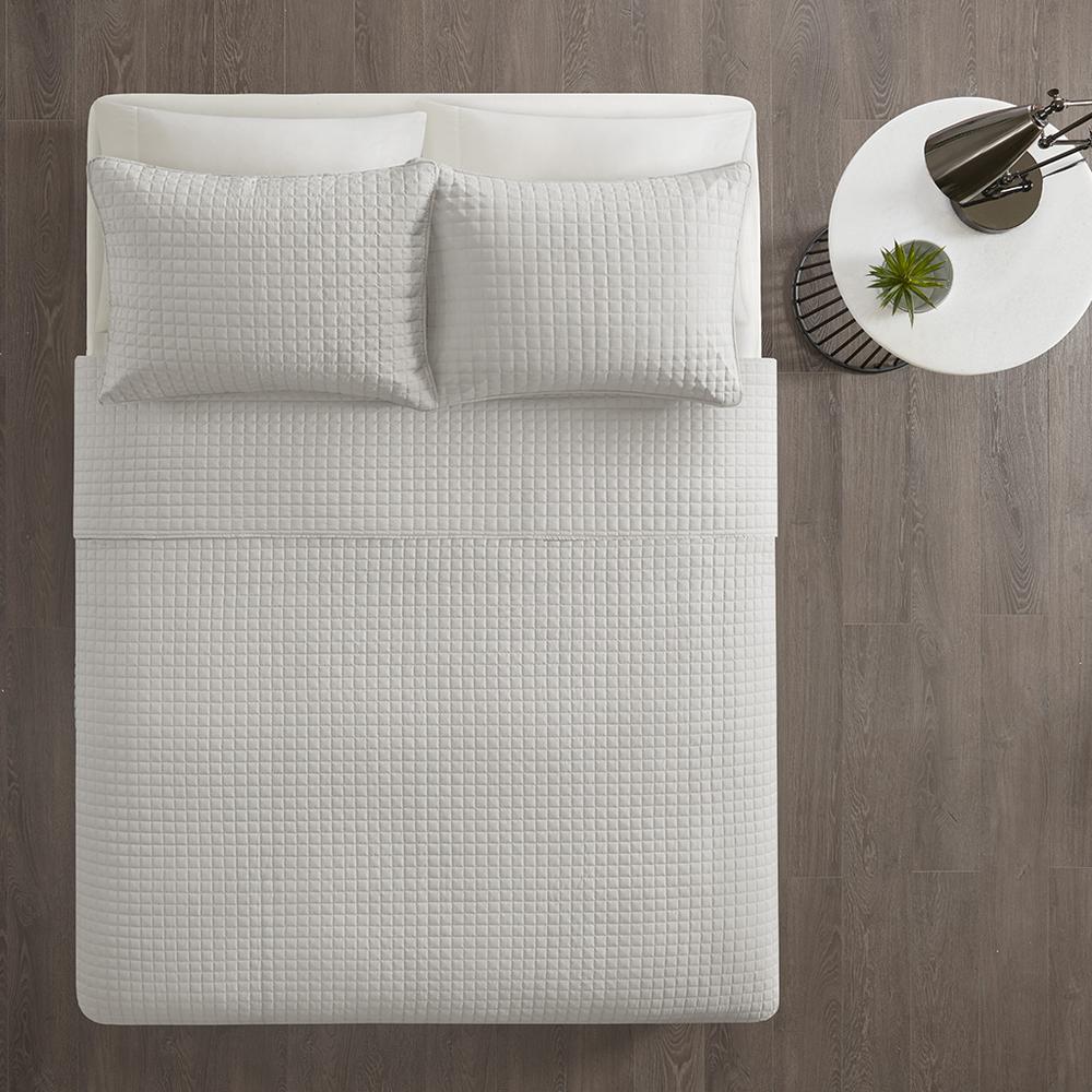Otto 3 Piece Reversible Quilt Set, Grey color. Picture 4