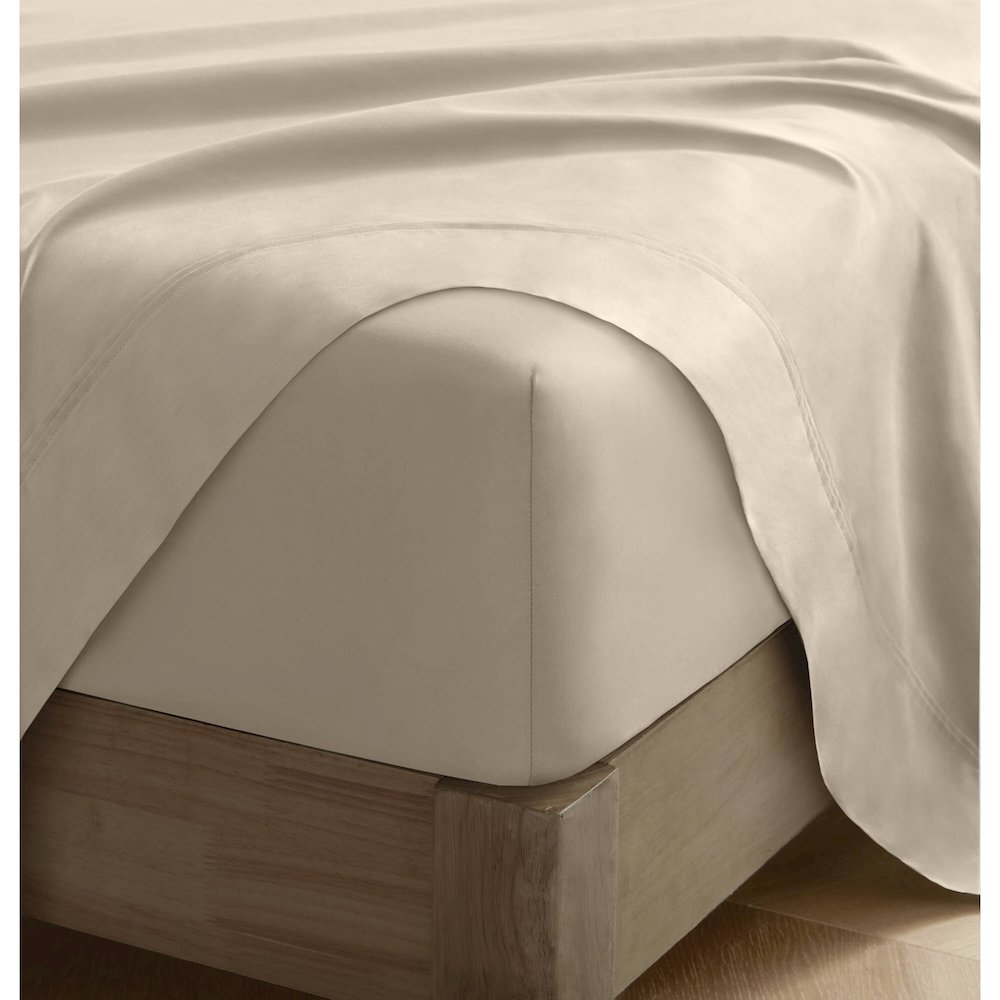Sateen Sheet Set, Linen color. Picture 4