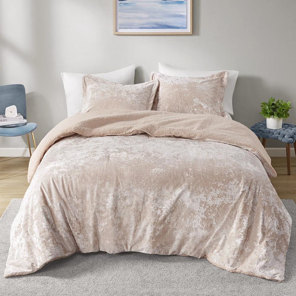 Crushed Velvet Sherpa Reversible Comforter Set. Picture 3