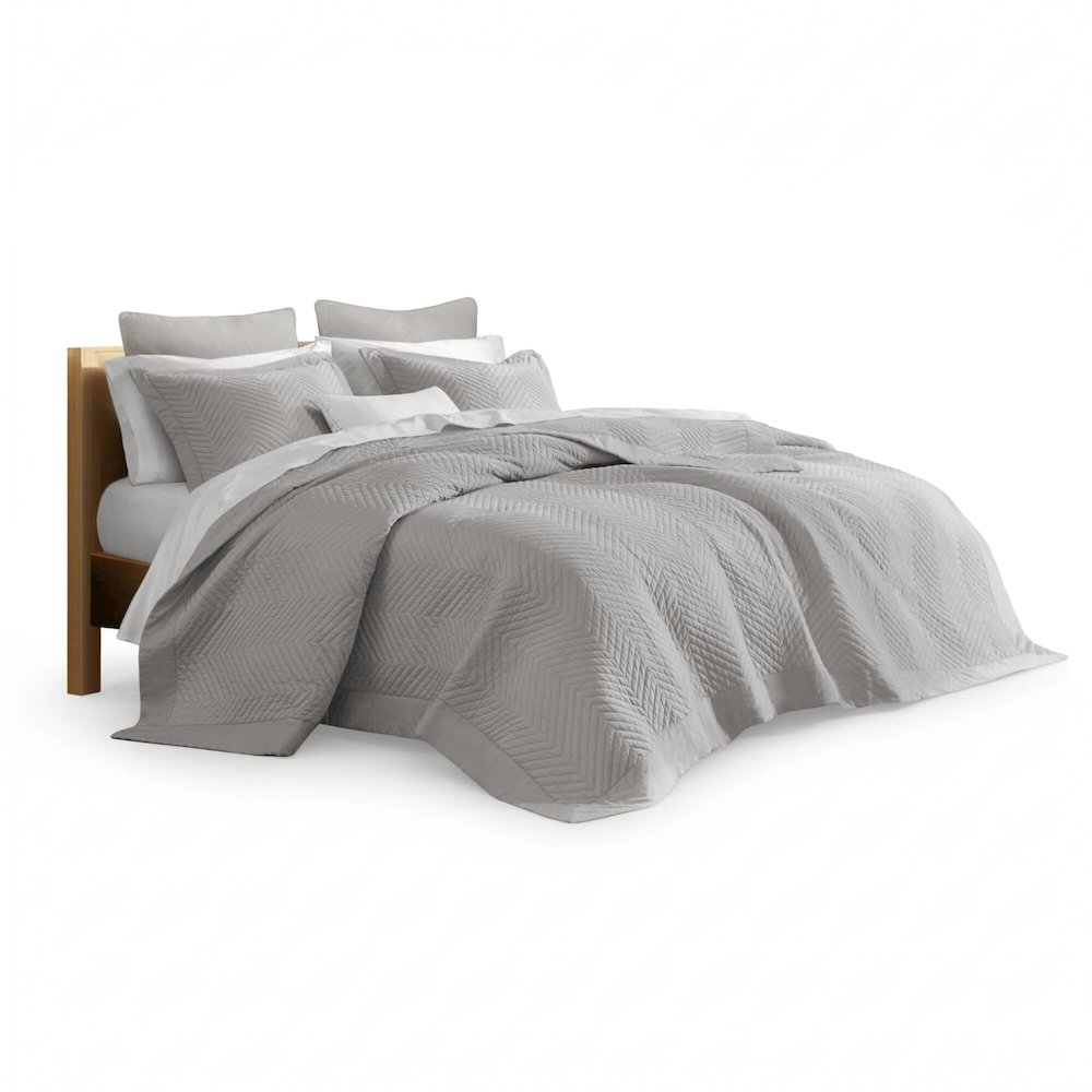 Liam Hotel 3 Piece Cotton Quilt Set. Picture 4