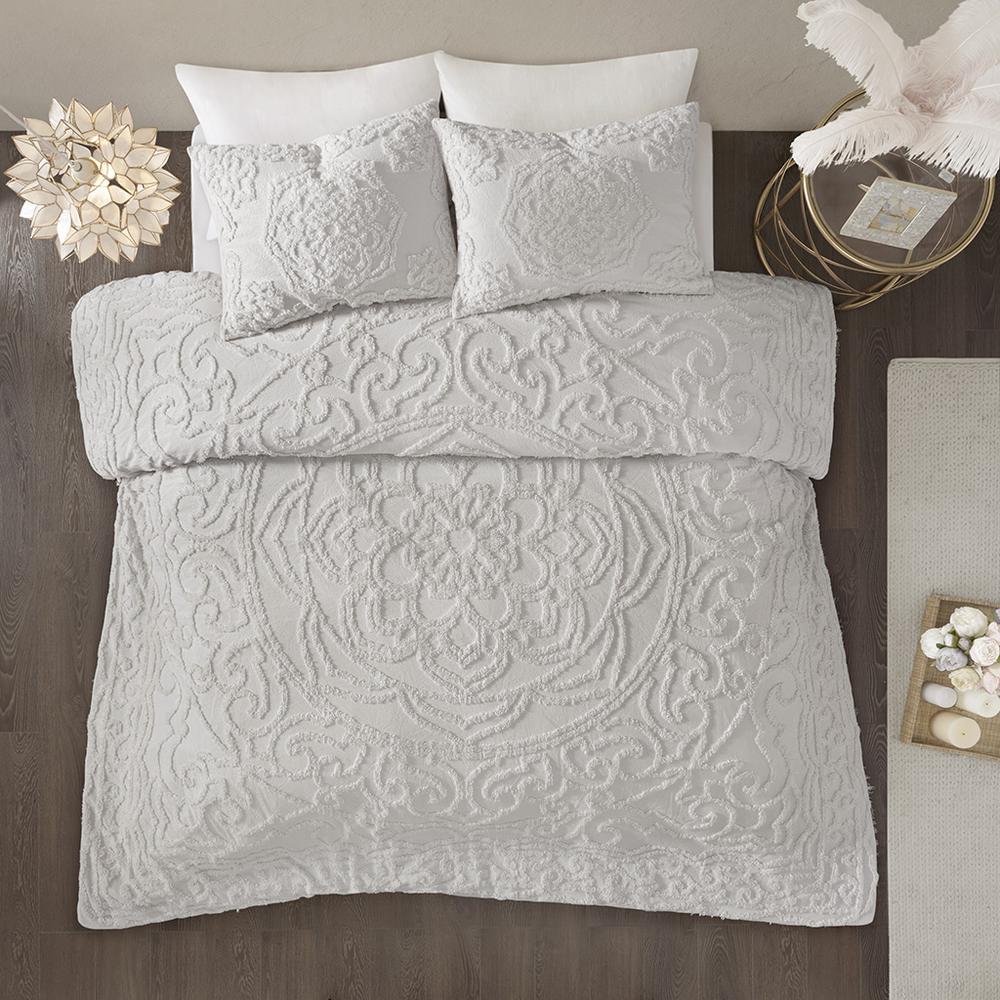 3-Piece Tufted Cotton Chenille Medallion Comforter Set. Picture 3