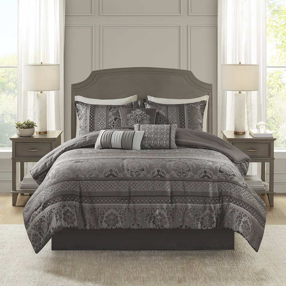 7 Piece Jacquard Comforter Set. Picture 4