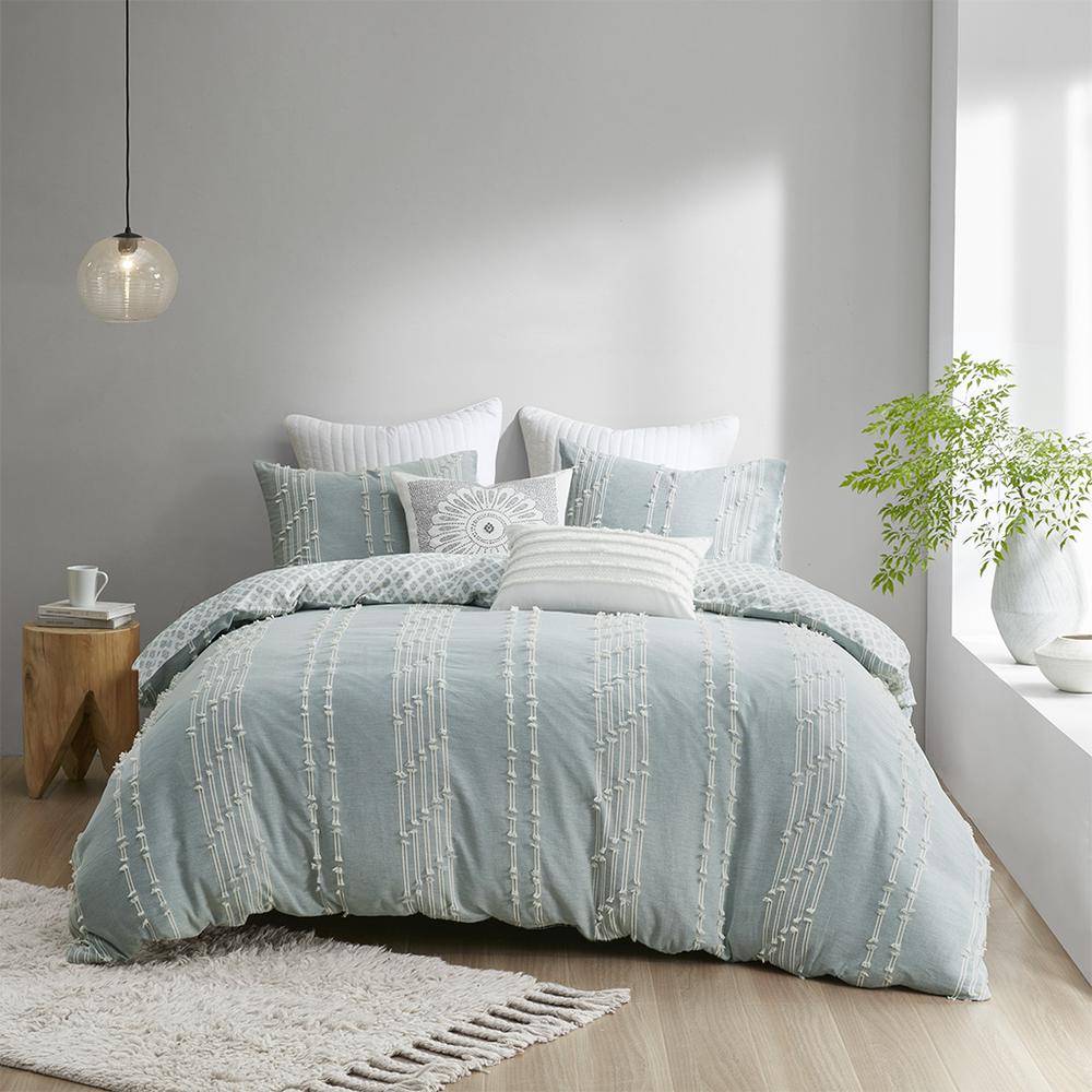 Kara 3 Piece Cotton Jacquard Duvet Cover Set, Aqua color. Picture 1