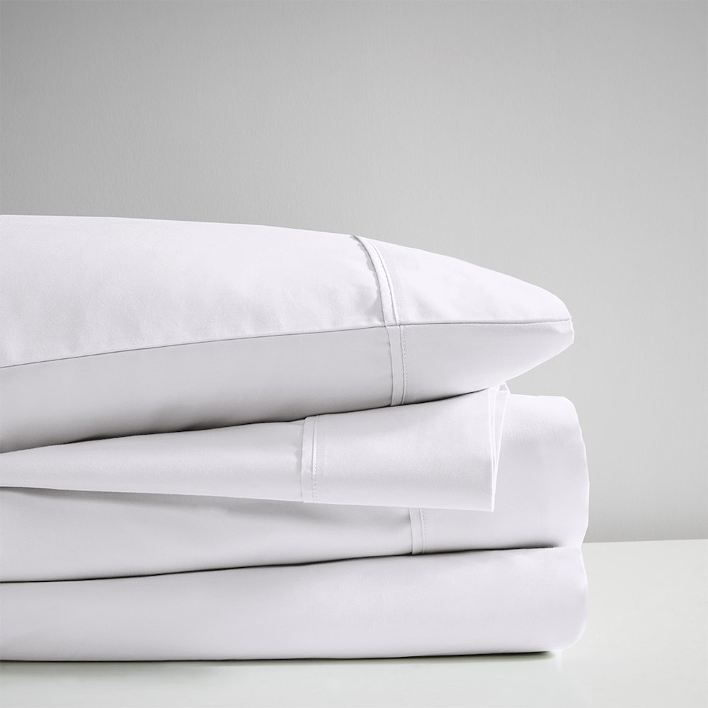 600 Thread Count Cooling Cotton Blend 4 PC Sheet Set, White color. Picture 5