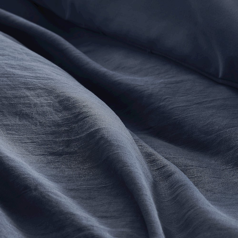 Porter Soft Washed Pleated Duvet Cover Set, Navy color. Picture 5