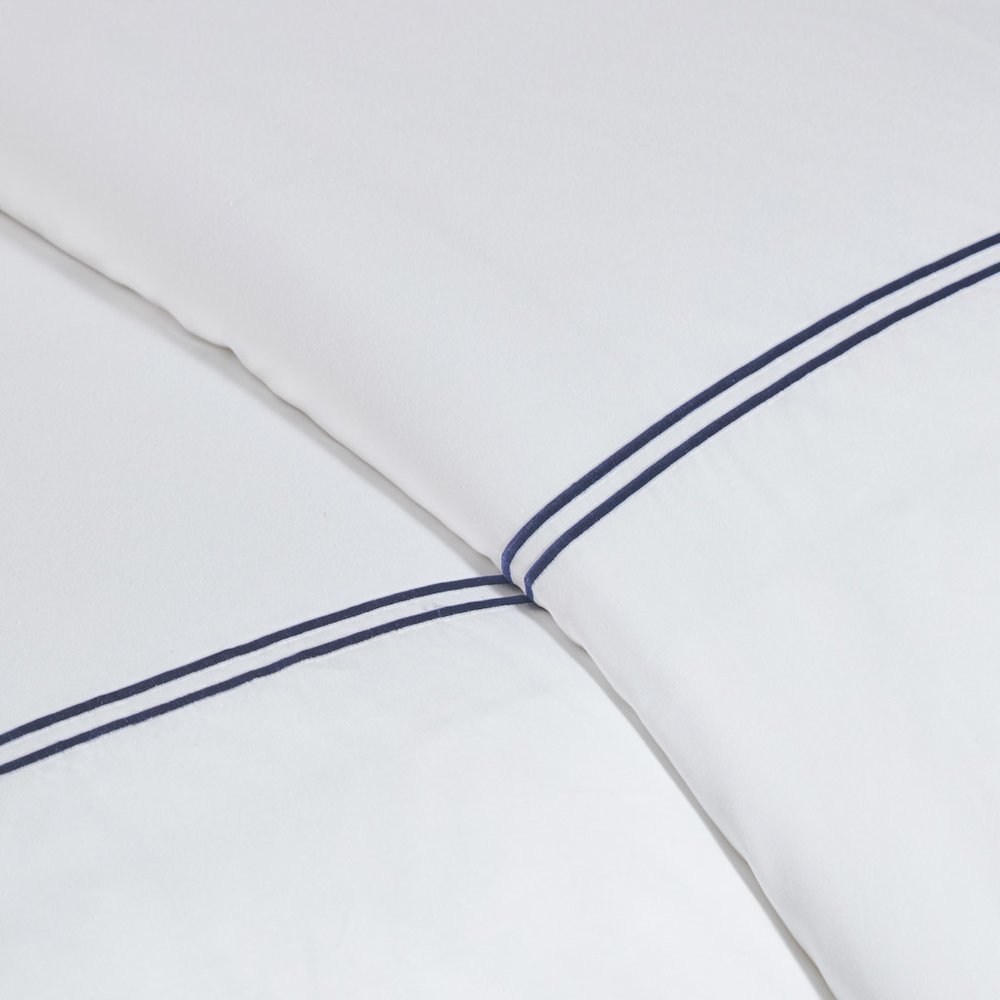 100% Cotton Sateen Embroidered Comforter Set. Picture 2