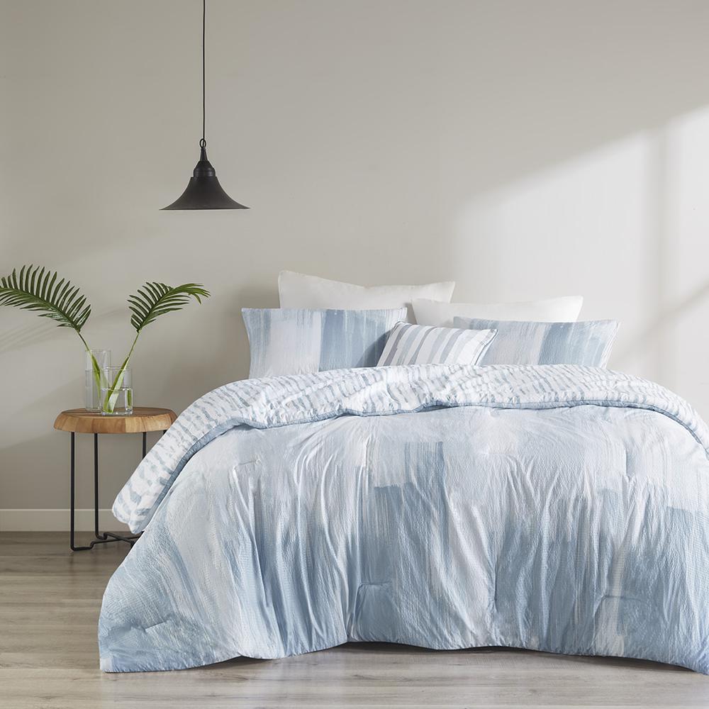 4 Piece Oversized Reversible Seersucker Comforter Set. Picture 4
