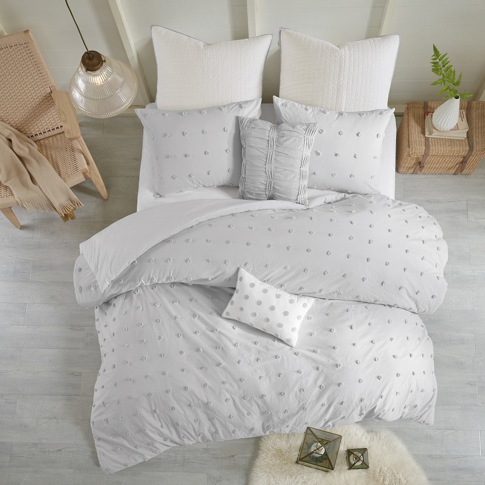 Cotton Jacquard Duvet Cover Set with Euro Shams and Throw Pillows. Picture 4