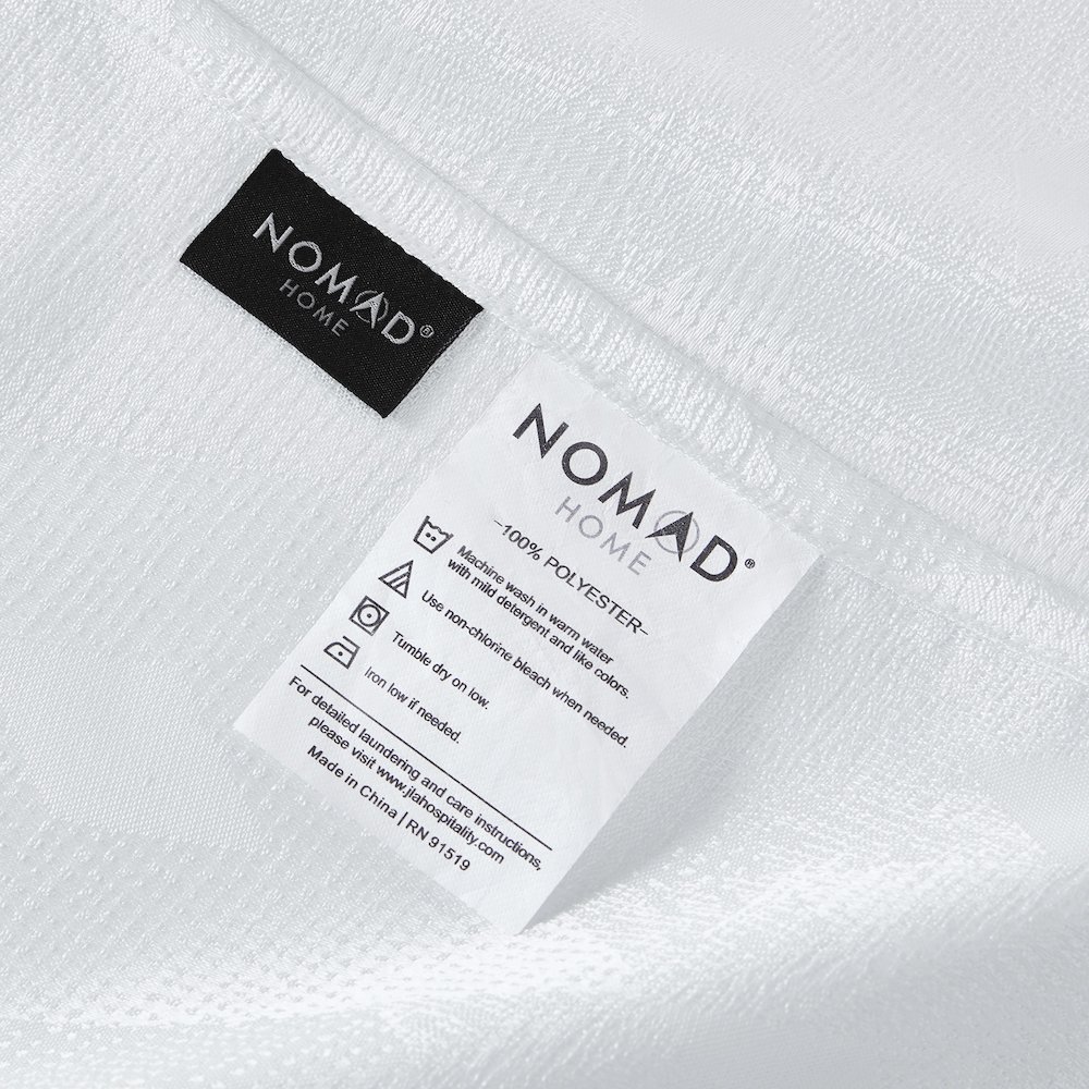 Jacquard Essential Nova Coverlet. Picture 5