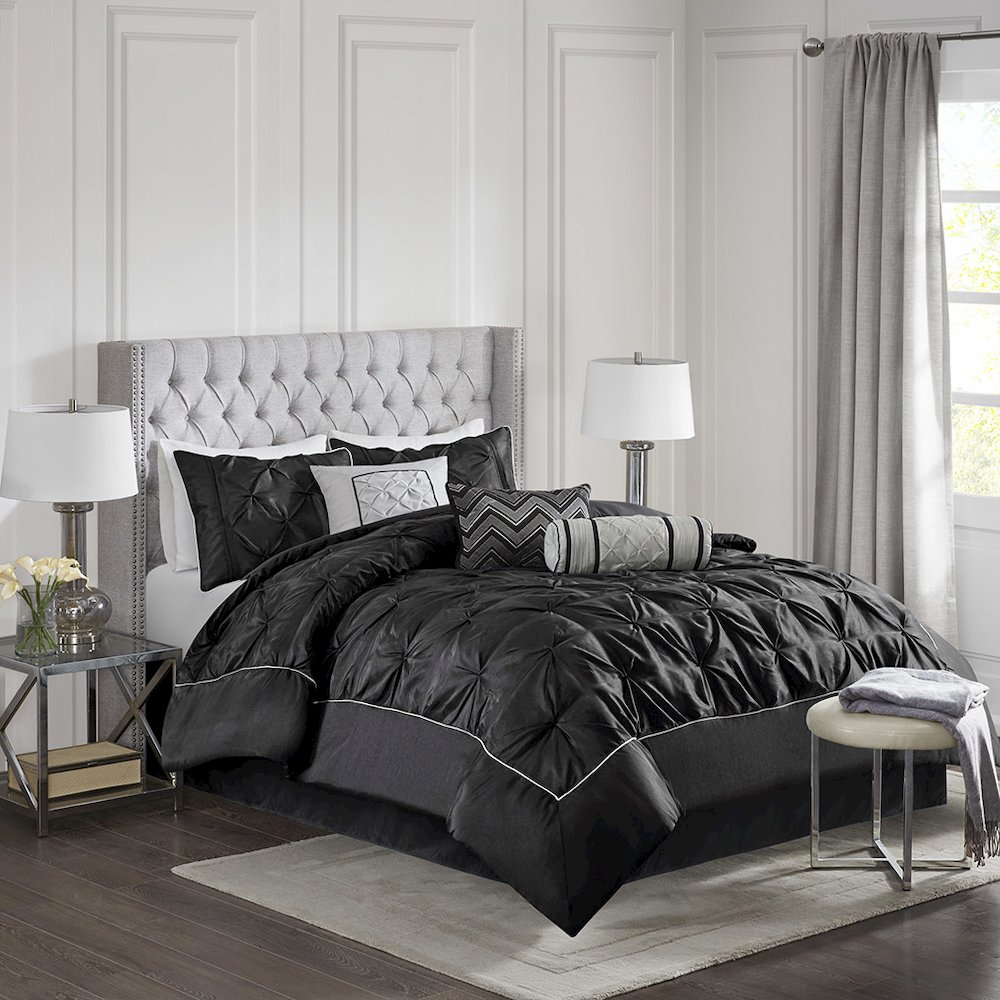 7 Piece Tufted Comforter Set. Picture 4