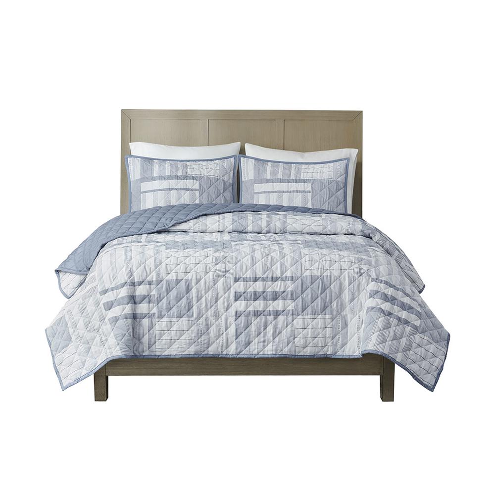 Graham 3 Piece Jacquard Patchwork Quilt Set, Blue color. Picture 3