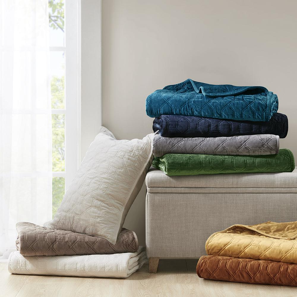 Harper 3 Piece Velvet Quilt Set, Rust color. Picture 1