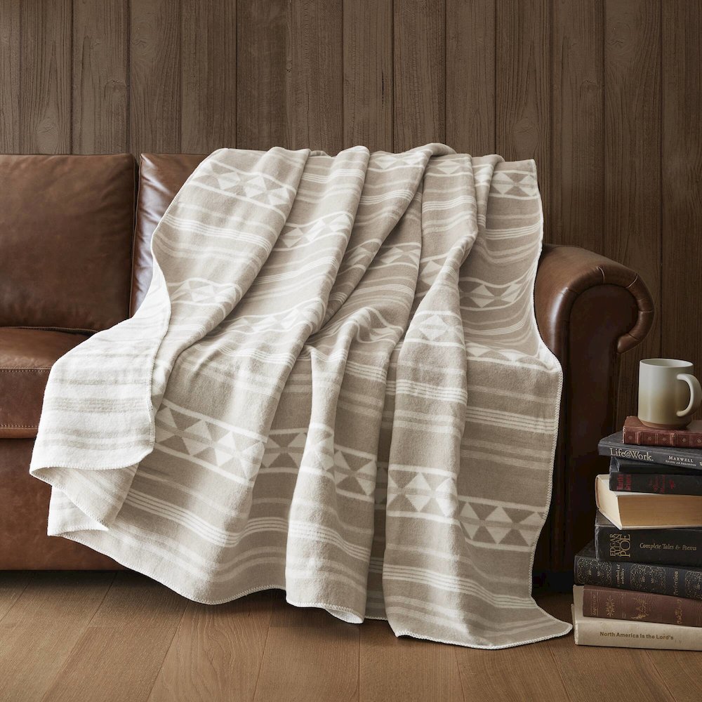 Alberta Cotton Blend Blanket. Picture 5