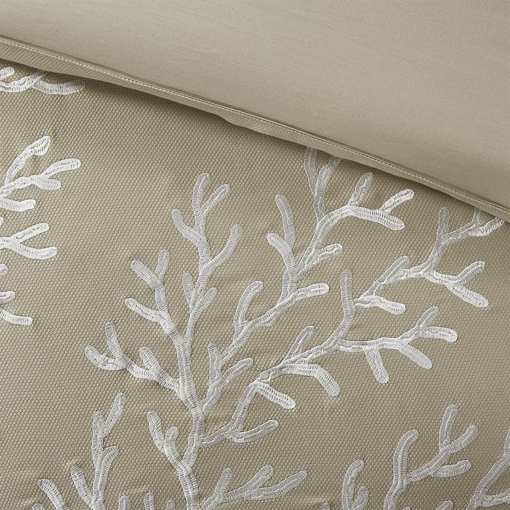 6 Piece Comforter Set. Picture 5