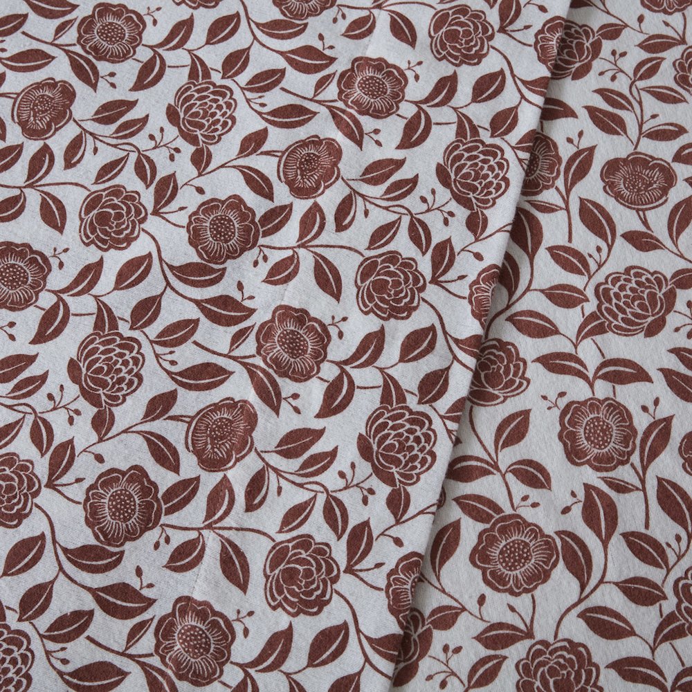 Oversized Cotton Flannel 4 Piece Sheet Set in Rust Floral. Picture 4