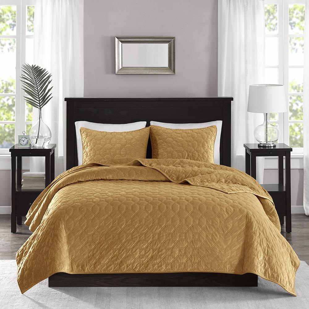 Harper 3 Piece Velvet Quilt Set, Mustard color. Picture 5
