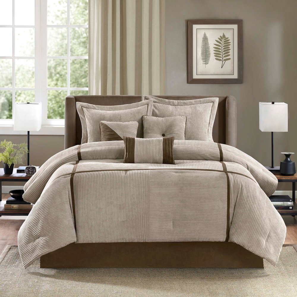7 Piece Comforter Set. Picture 3